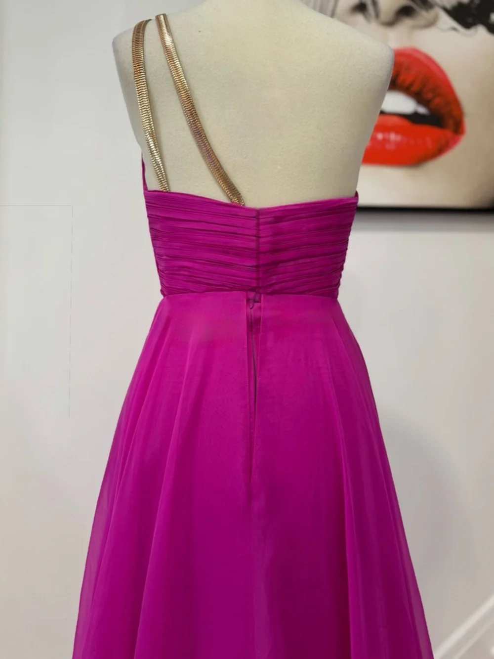 Ozgur Masur One-Shoulder Chiffon Cut-Out Gown In Fuchsia - Picture 8 of 8